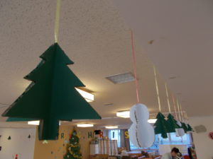 ２階 クリスマス準備 イベント 介護付有料老人ホーム ラ デュース恵み野